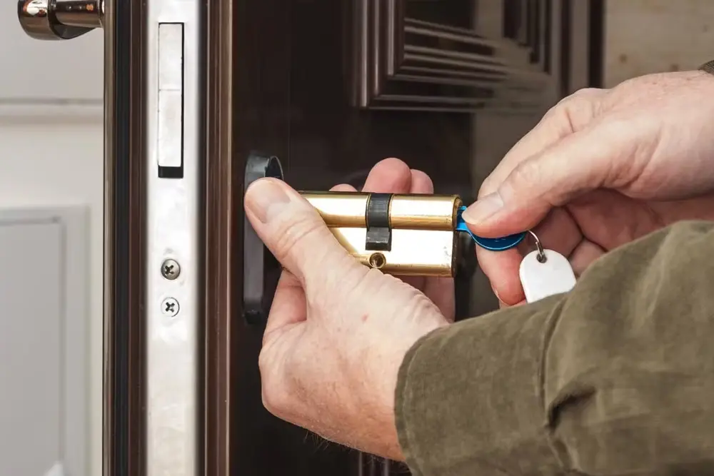 Cambio de Bombines de Seguridad en Villena