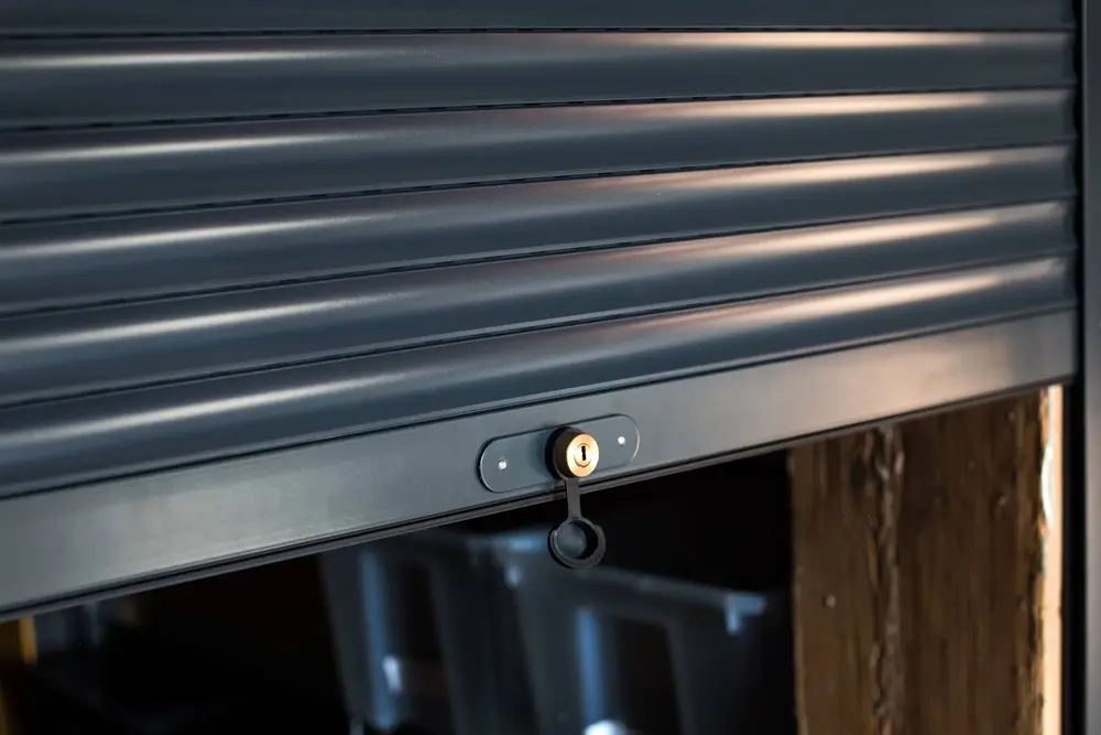 Reparación e Instalación de Persianas Metálicas en Villena